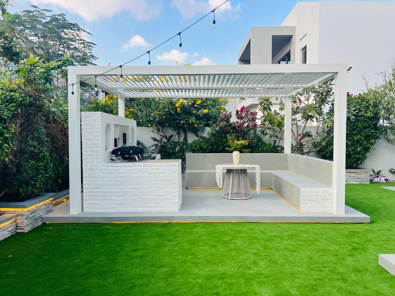 Lawn and courtyard landscaping project