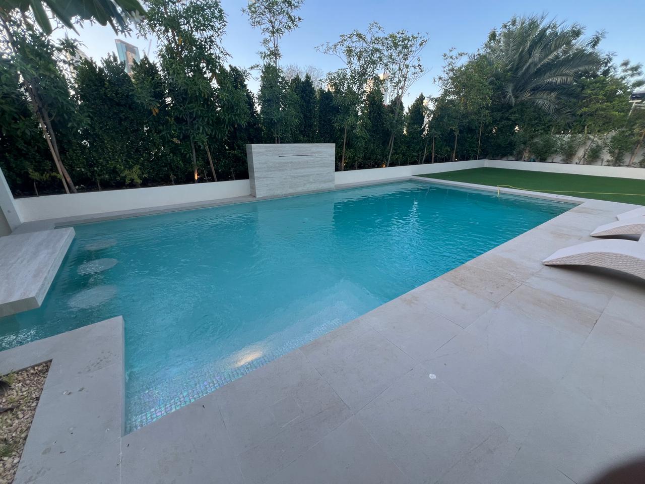 Swimming pool construction in Dubai